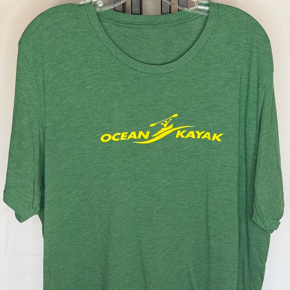 Green Short Sleeve Men's‎ Tee - Picture 2 of 5